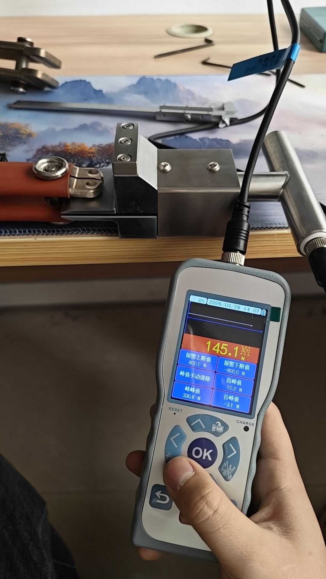 隔离开关触指压力测试仪厂家推荐:认准武汉千旭电力(图1) 6.jpg